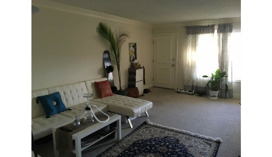 Здається будинок -