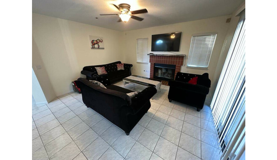 Здається будинок -