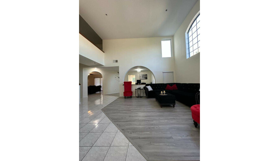 Здається будинок -