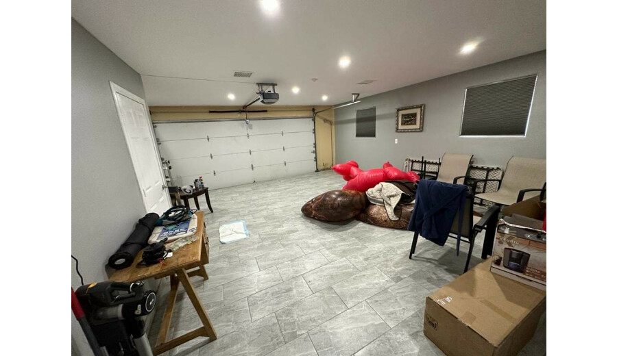 Здається будинок -