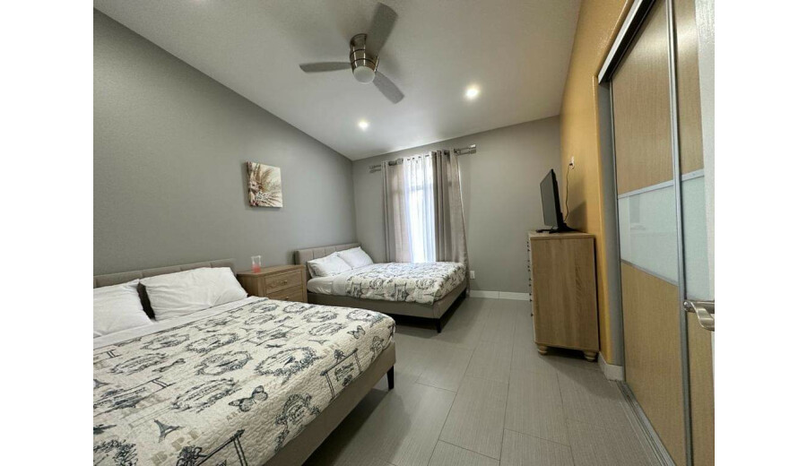 Здається будинок -