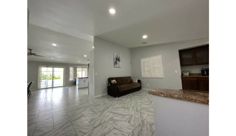 Здається будинок -