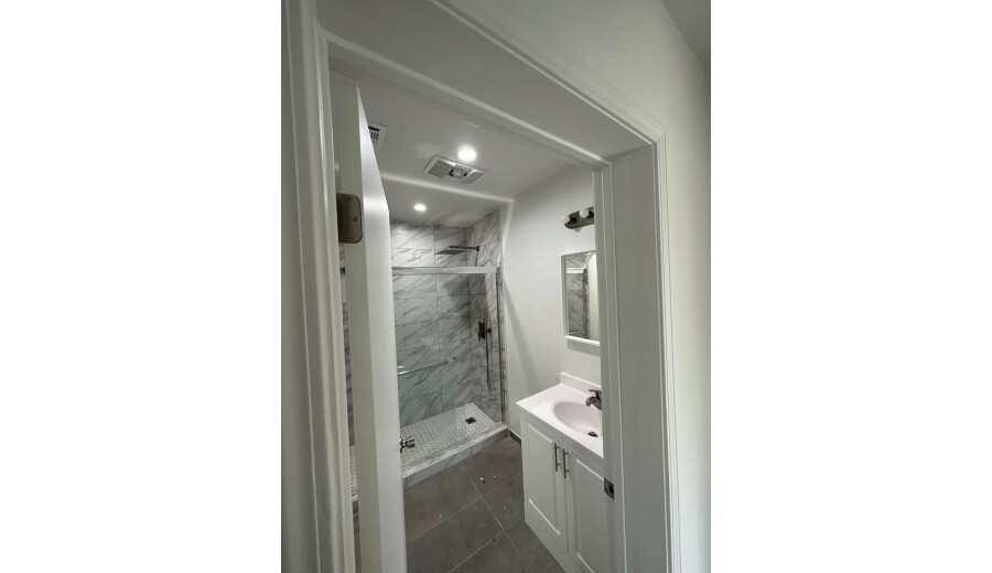 Здається будинок -