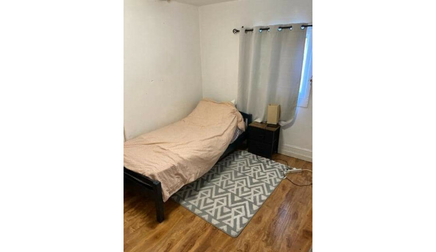 Здається будинок -