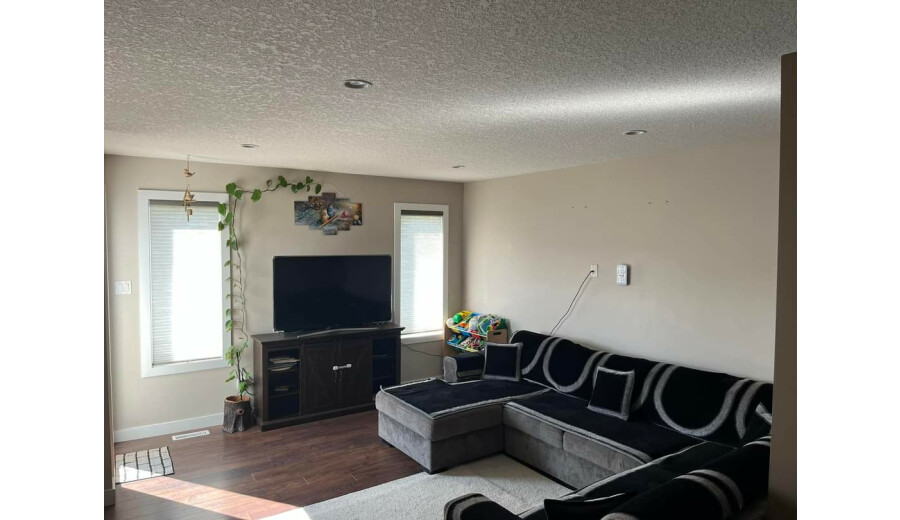 Продаж будинку -