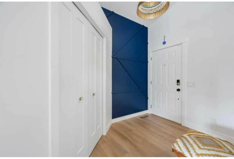 Здається будинок