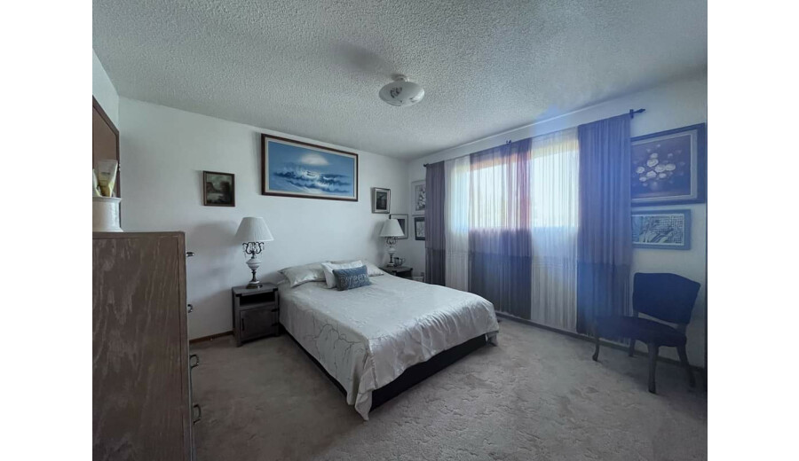 Продаж будинку -