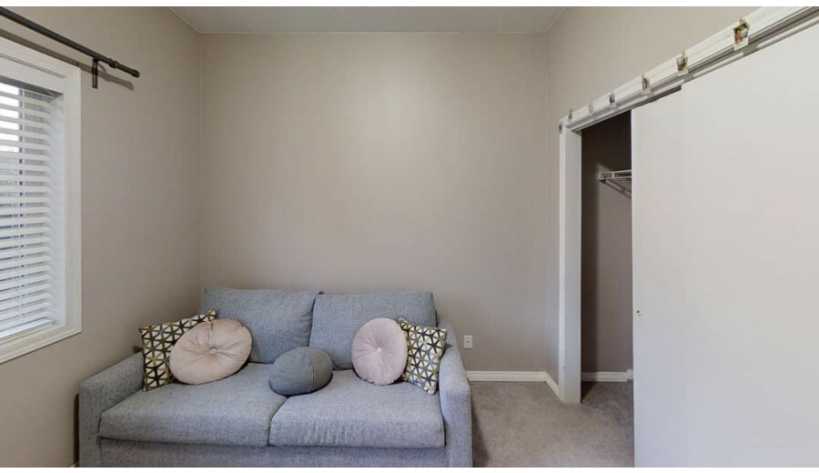 Продаж квартири -