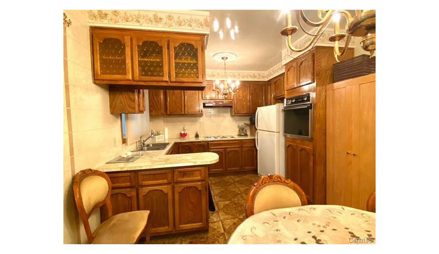 6.5 House Rentak -MONTREAL -