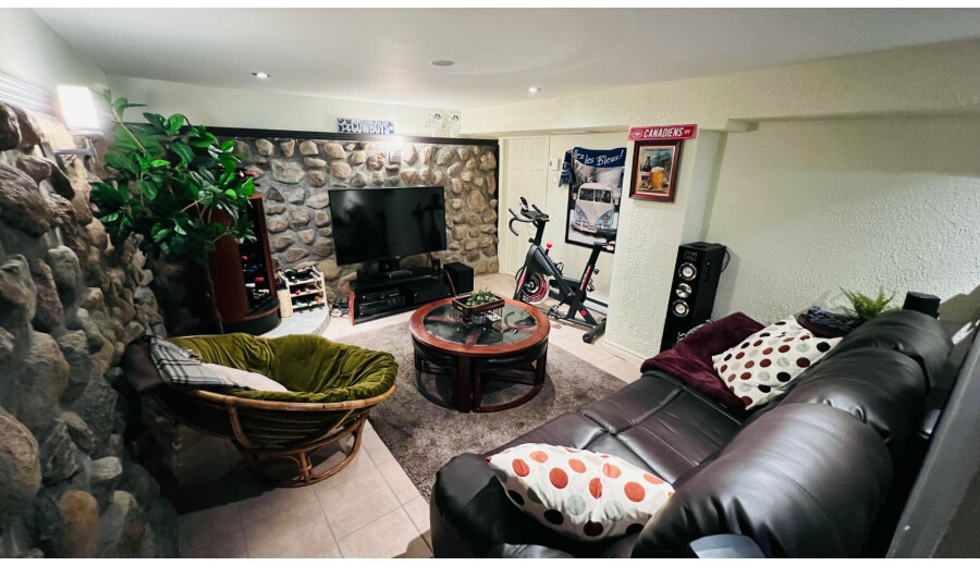 6.5 House Rental -  Rosemont, Montreal -