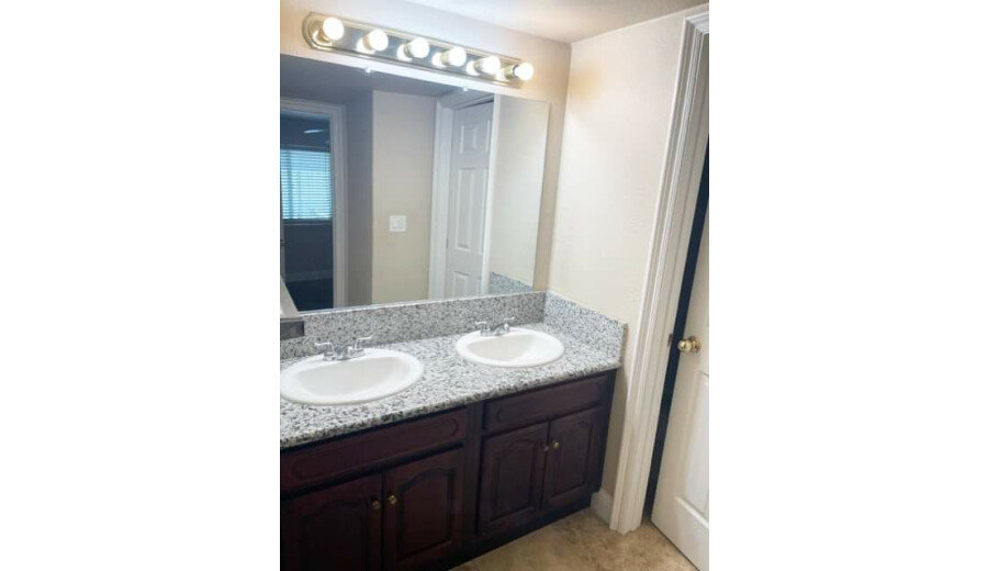 Здається квартира -