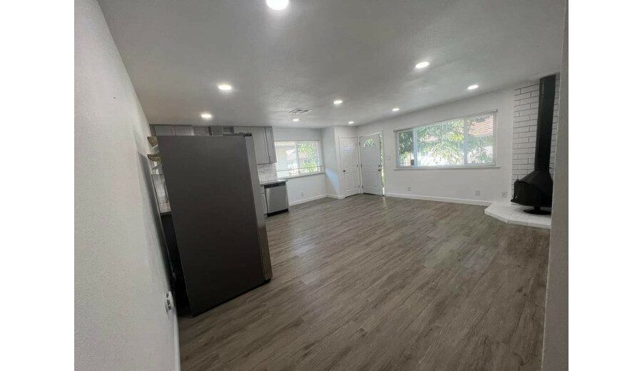 Здається квартира -