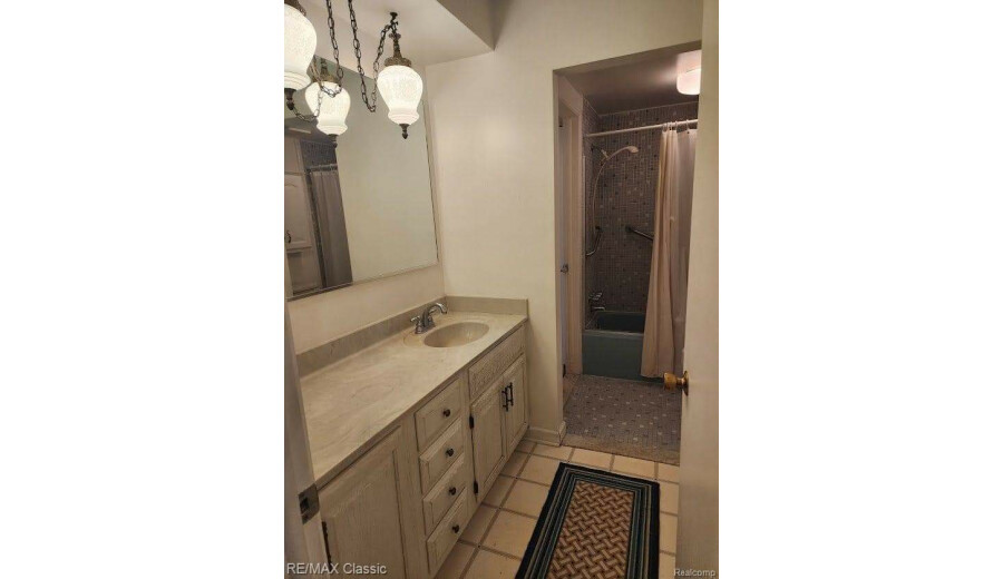 Продаж будинку -