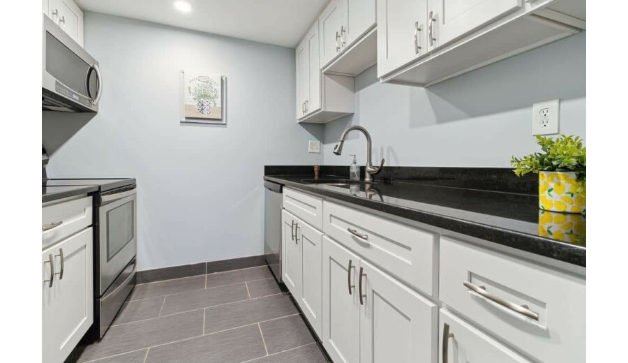 Продаж квартири -