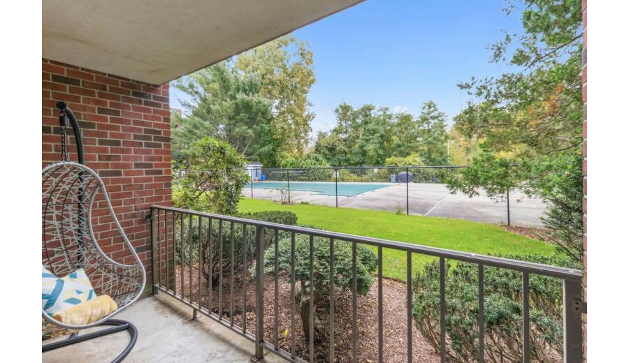 Продаж квартири -