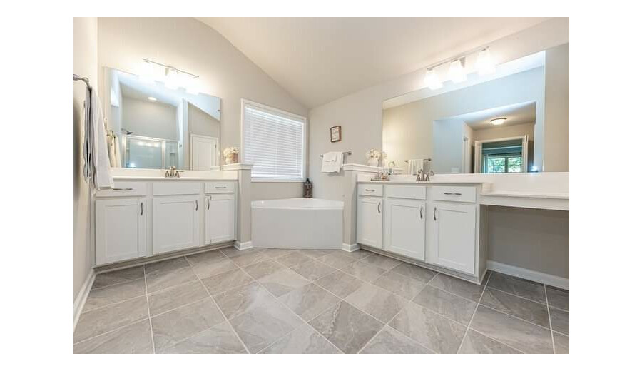 Продаж будинку -