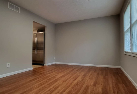 Здається квартира