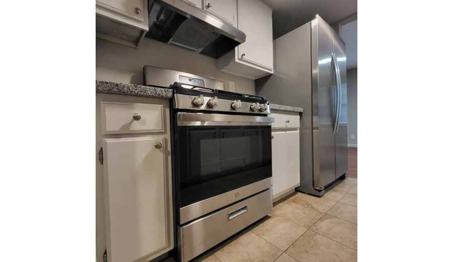 Здається квартира -