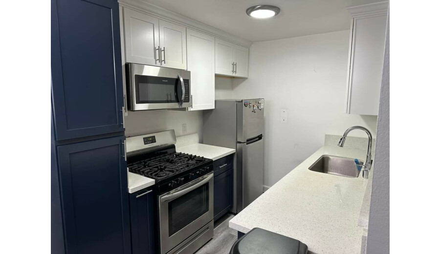 Здається квартира -