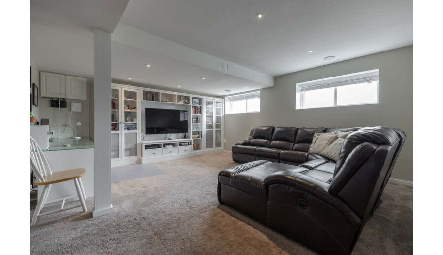 Продаж будинку -