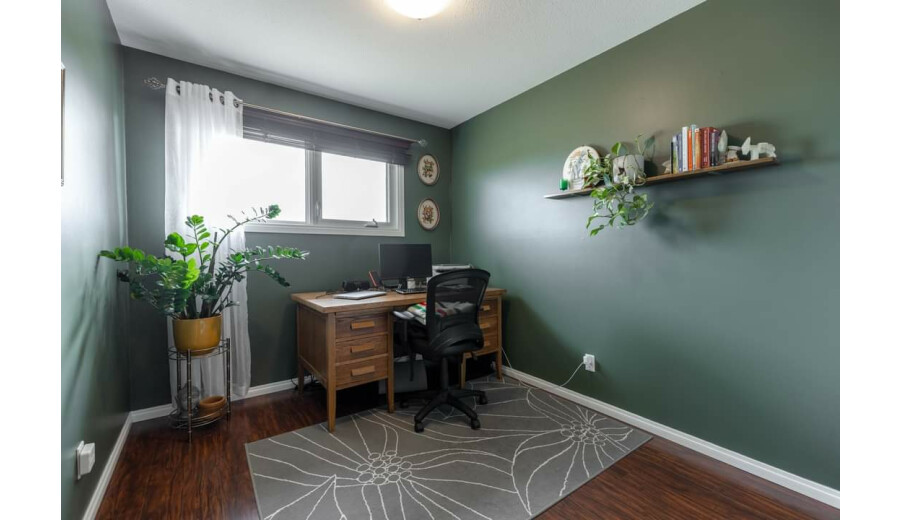 Продаж будинку -