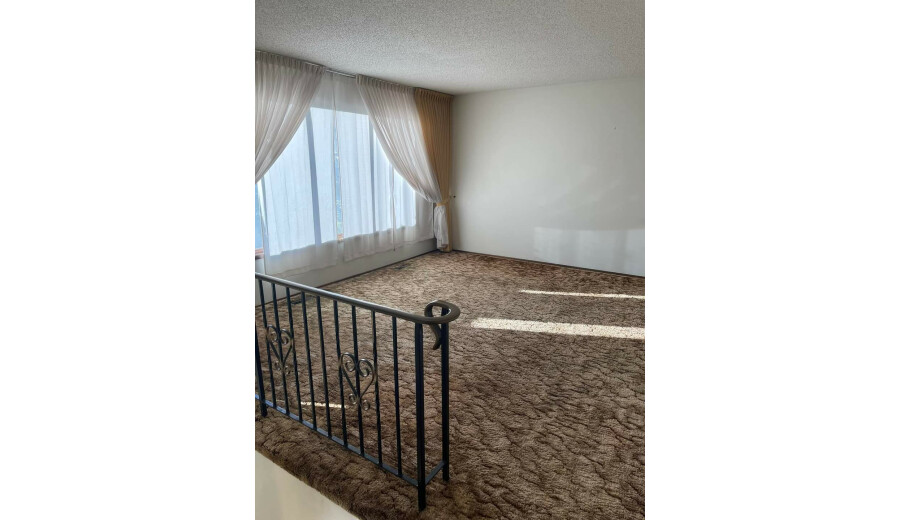 Здається будинок -