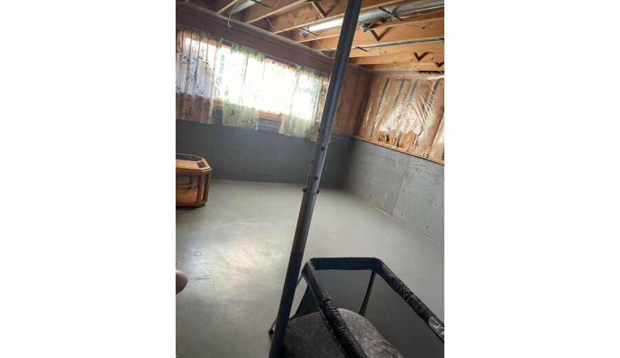 Здається будинок -