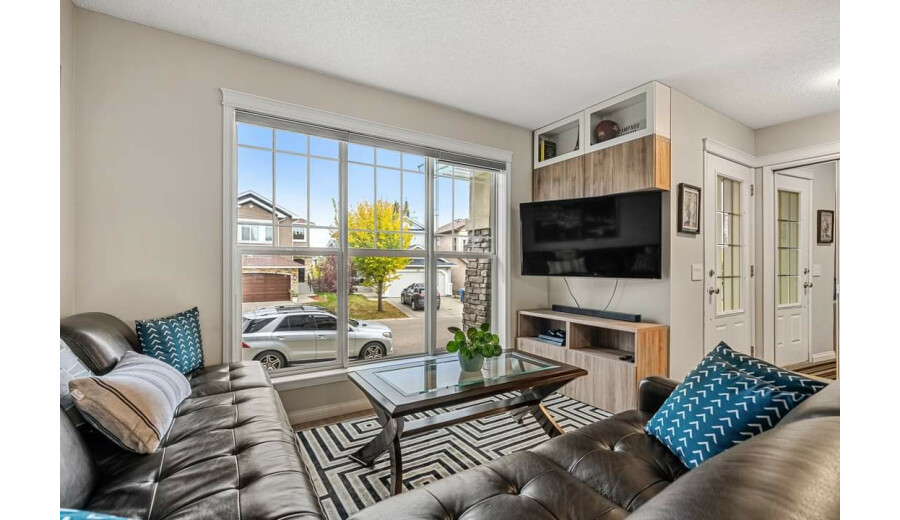 Продаж будинку -