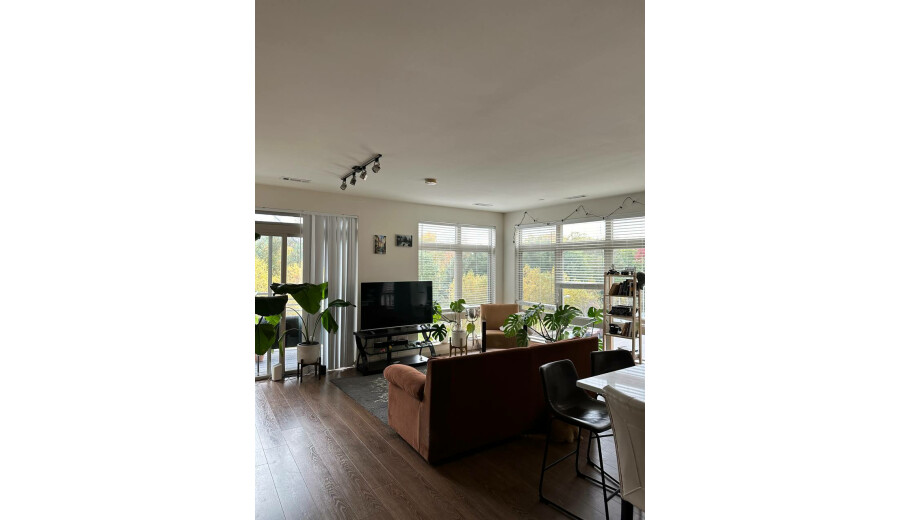 Здається кімната -