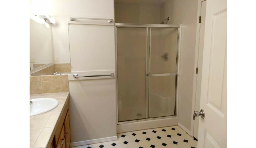 Здається будинок -