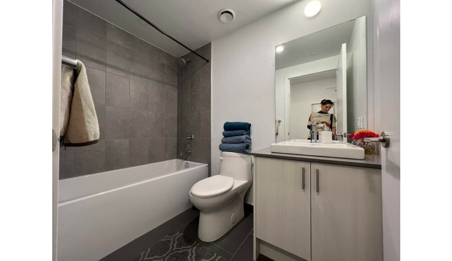 Здається квартира -