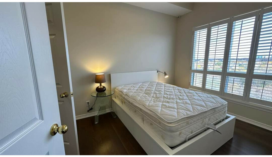 Здається мебльований пентхаус -