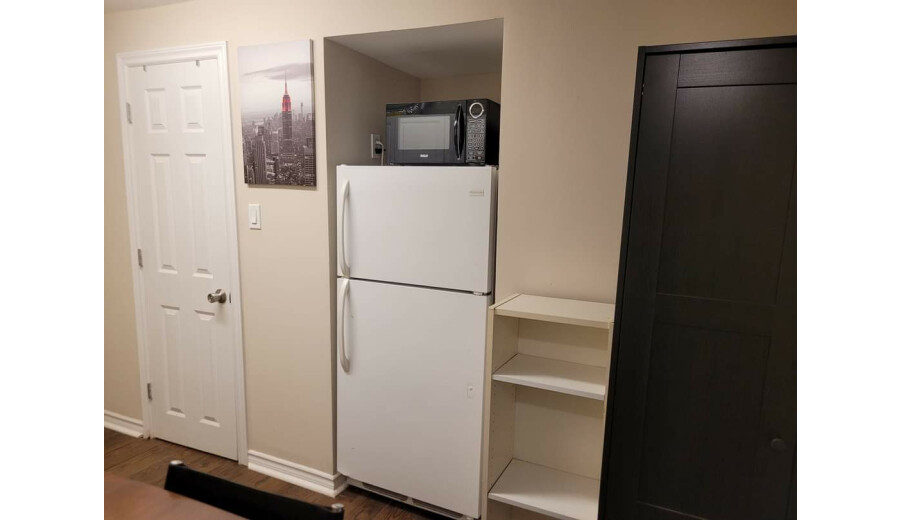 Здається квартира -