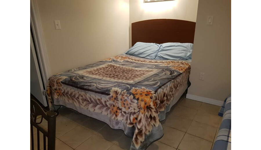 Здається будинок -