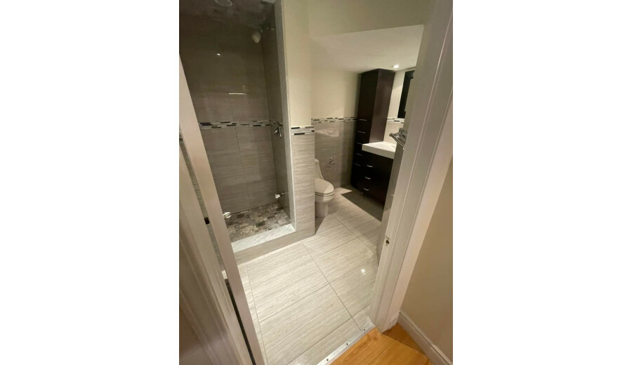 Здається квартира -