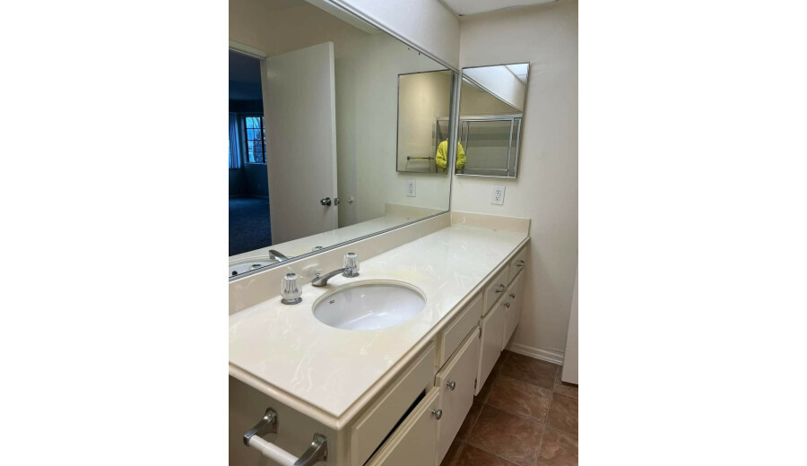 Здається квартира -