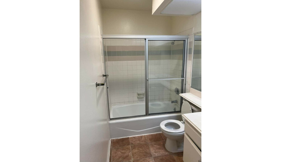 Здається квартира -