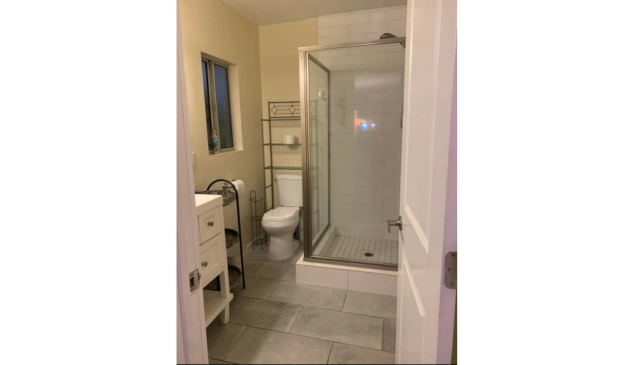 Здається кімната -