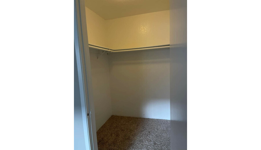 Здається кімната -