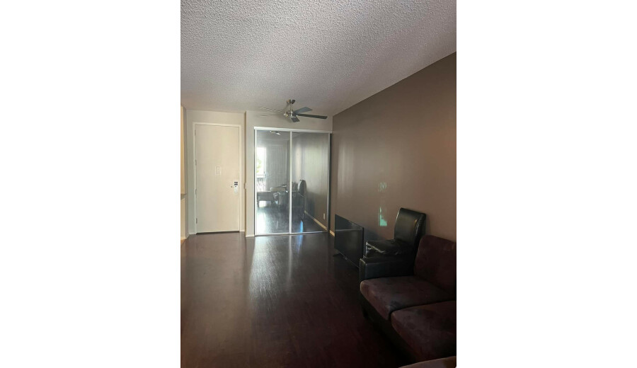 Здається квартира -