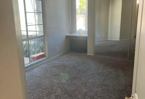 Здається квартира