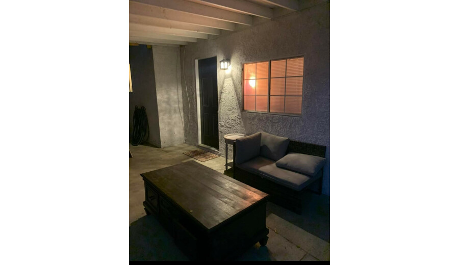 Здається кімната -