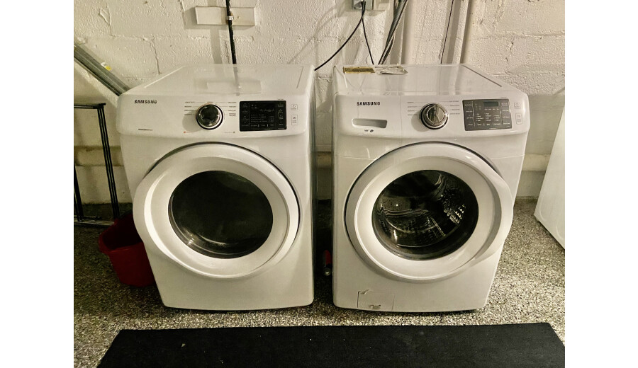 Здається кімната в South Emboy -