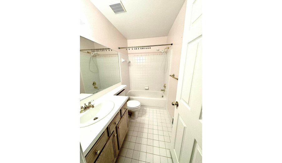 Здається будинок -