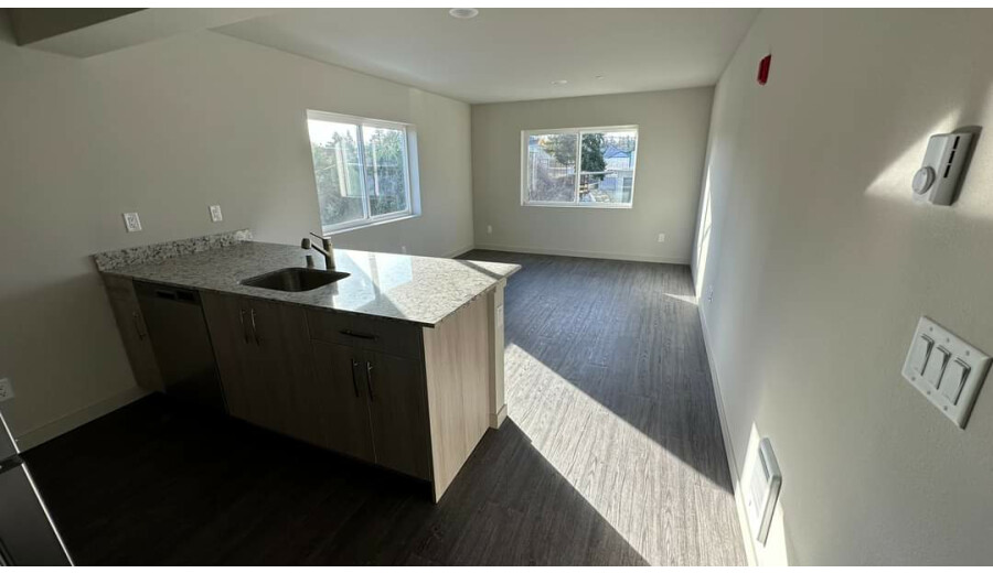 Здається студія -