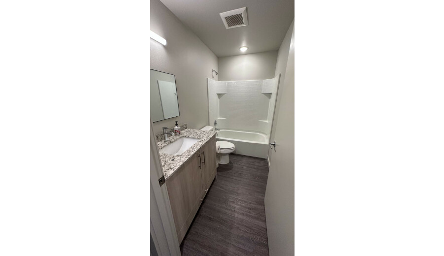 Здається студія -