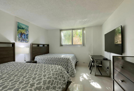 Здається в Санні Айлс повністю мебльована квартира