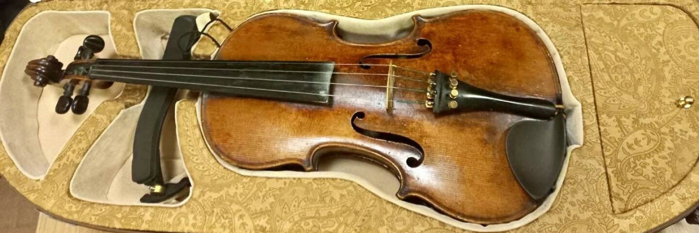 Stradivarius violin made in 1730 was found in a bus by Odesa border guards