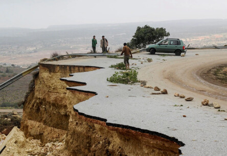 At least two thousand people have died as a result of dam damage and flooding in Libya