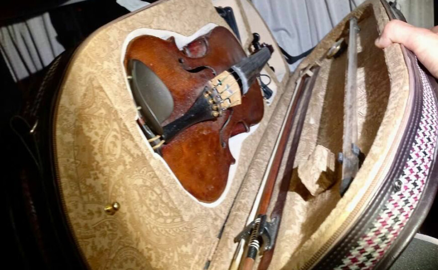 Stradivarius violin made in 1730 was found in a bus by Odesa border guards - 